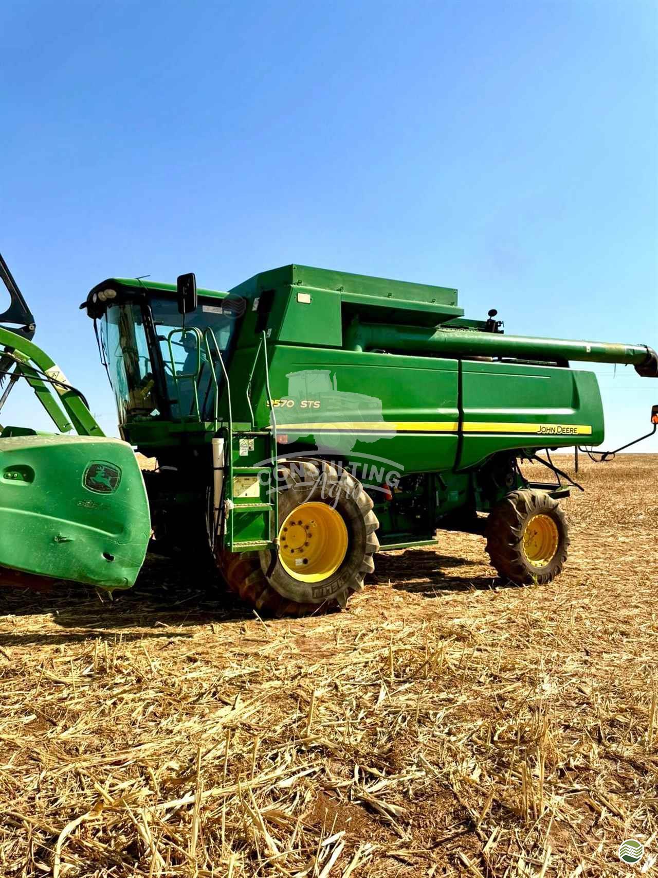 COLHEITADEIRA JOHN DEERE JOHN DEERE 9570 STS Consulting Agro ITUVERAVA SÃO PAULO SP